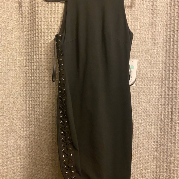 Never worn little black dress - Picture 2 of 2